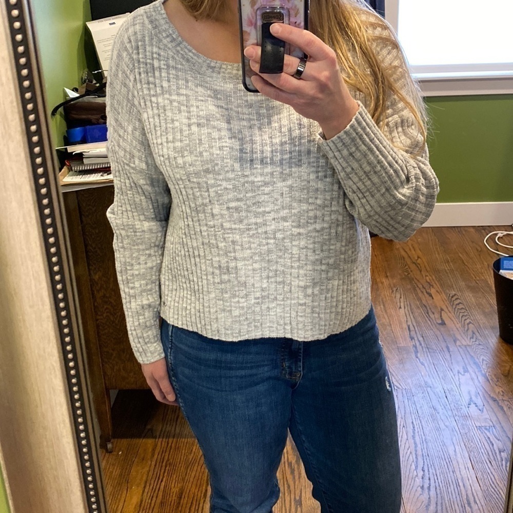 Hollister Open Neck Ribbed Cropped Long Sleeve EUC